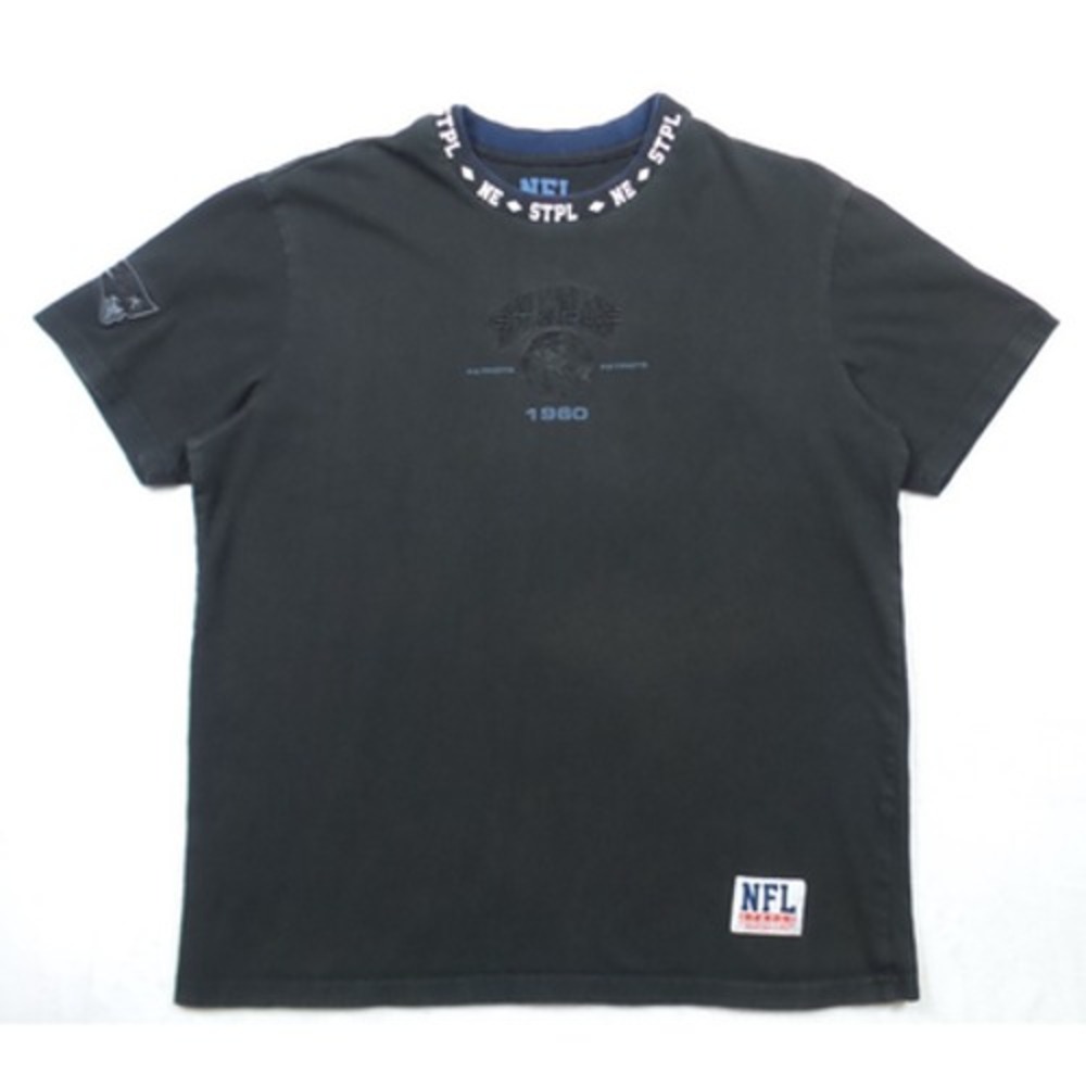 NFL Staple Shirt Mens Size Medium‎ Black New England Patriots Globe Short Sleeve